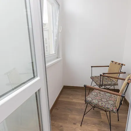The House Apartment